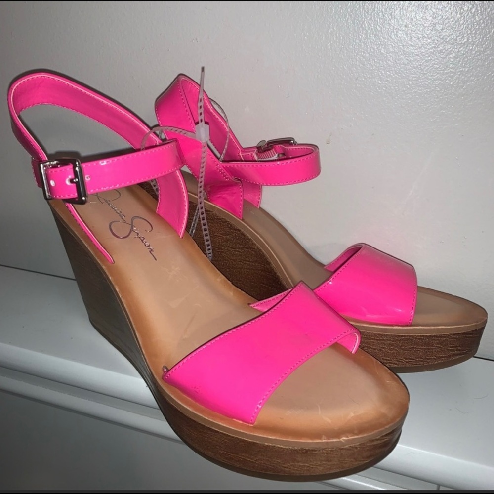 Never worn brand new pink wedges